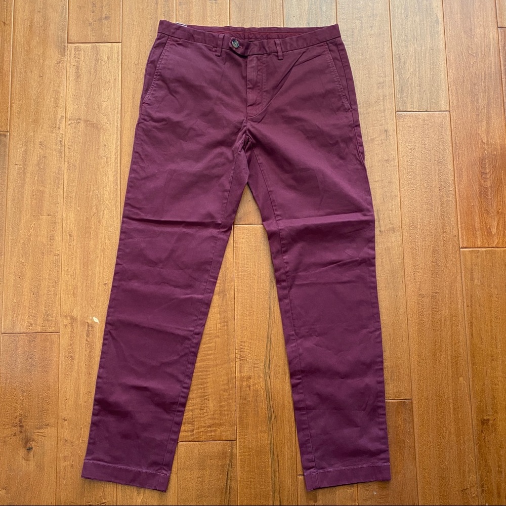 Brooks Brothers 33x32 Red Fleece Chinos